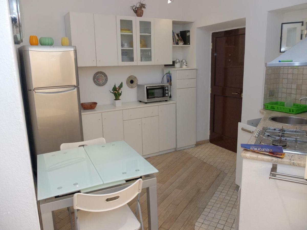 Little White House Apartman Porto Santo Stefano  Kültér fotó